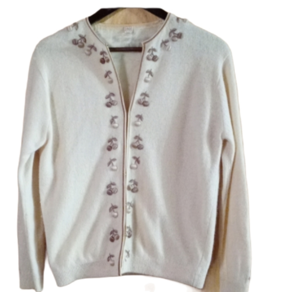 Vintage sweater tan embroidery 40